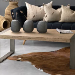WOODEN COFFE TABLE C-21